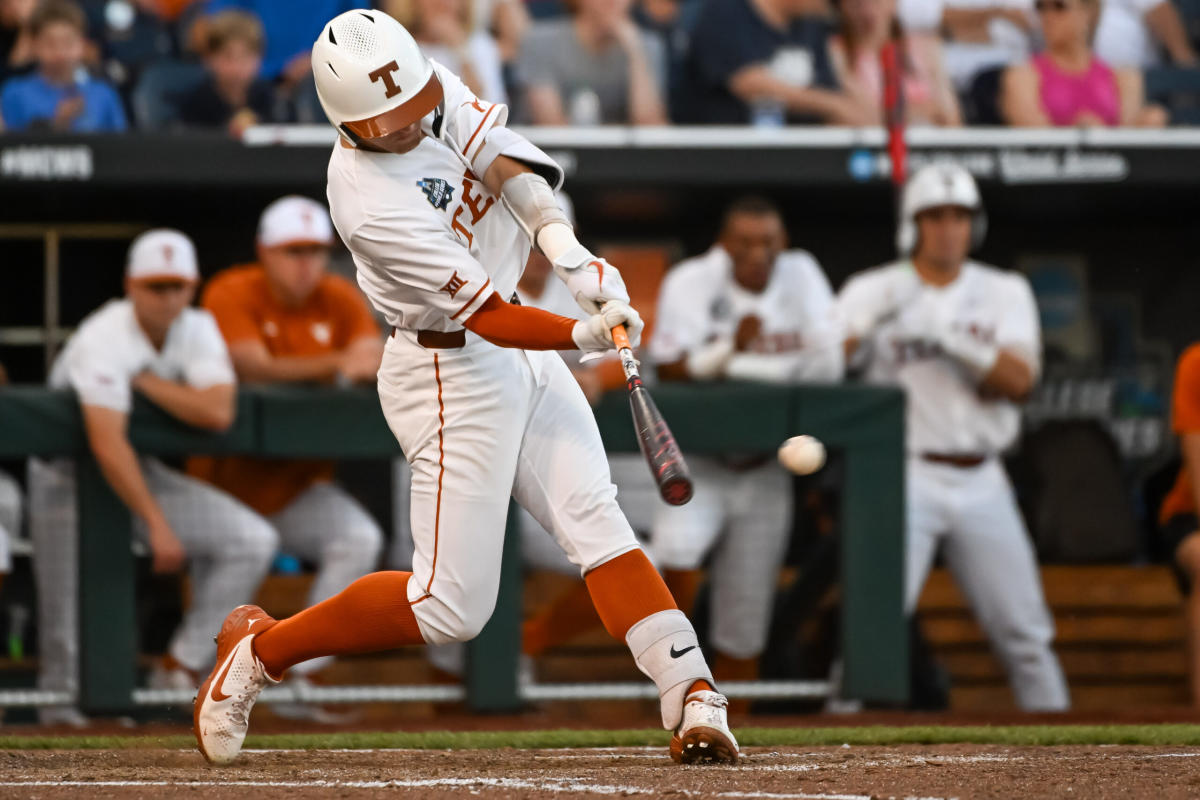 Texas Baseball ends 2023 season fighting – Horns Illustrated