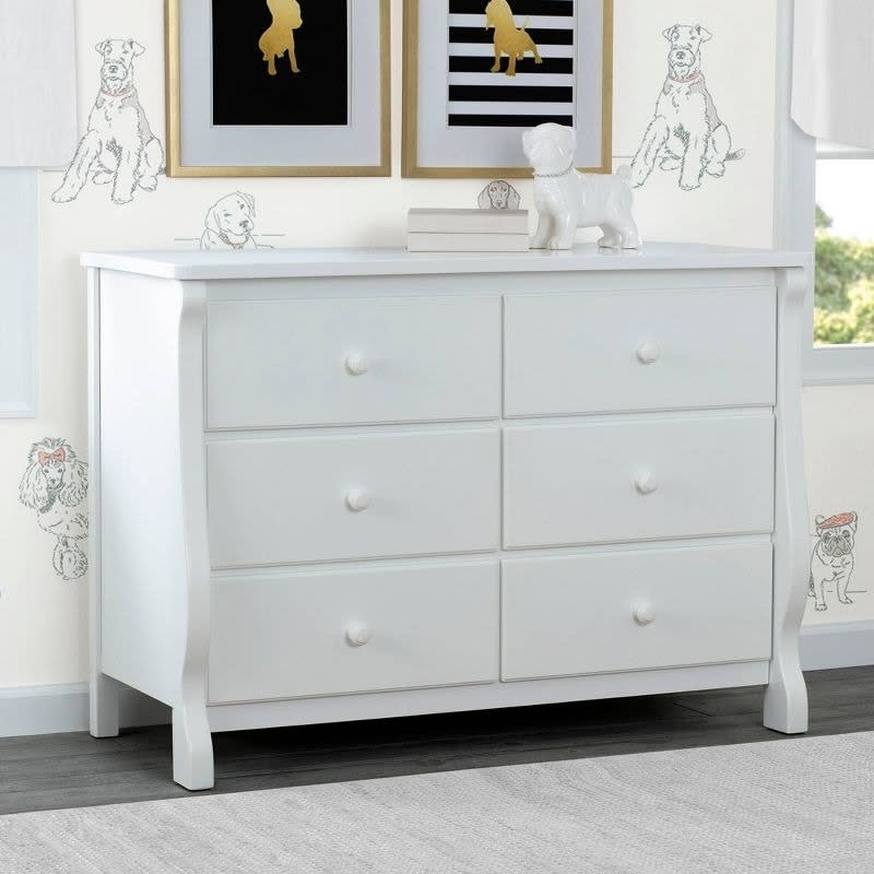 a white six drawer dresser