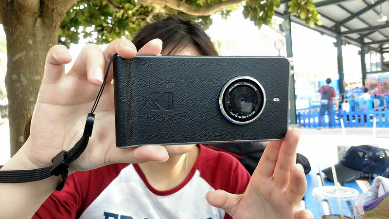 各種攝影情感 KODAK EKTRA 相機手機開箱