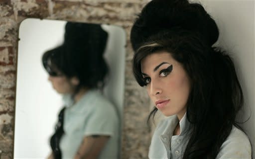 Amy Winehouse, 1984-2011