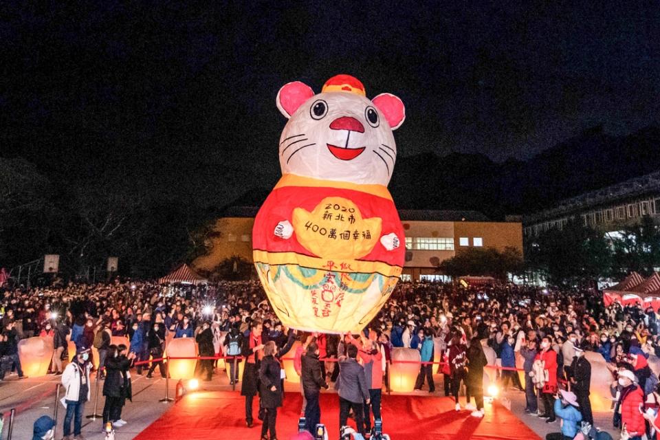 《圖說》新北市平溪天燈節資料照片。〈觀旅局提供〉