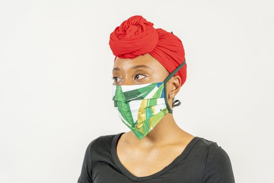 34) Washable Face Masks With Ties