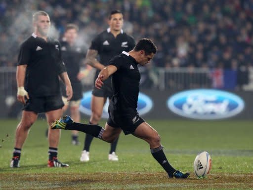 New Zealand All Blacks fly-half Dan Carter kicks a penalty during their rugby union match against Ireland at AMI Stadium in Christchurch on June 16. New Zealand snatched a 22-19 victory over Ireland with a desperate 79th minute goal by Carter as a bruising rugby Test reached a nail-biting finish on Saturday