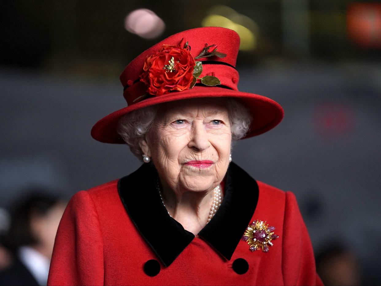 Queen Elizabeth II during her visit to the aircraft carrier HMS Queen Elizabeth in Portsmouth (POOL/AFP via Getty Images)