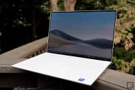 <p>Dell XPS 15 OLED</p> 