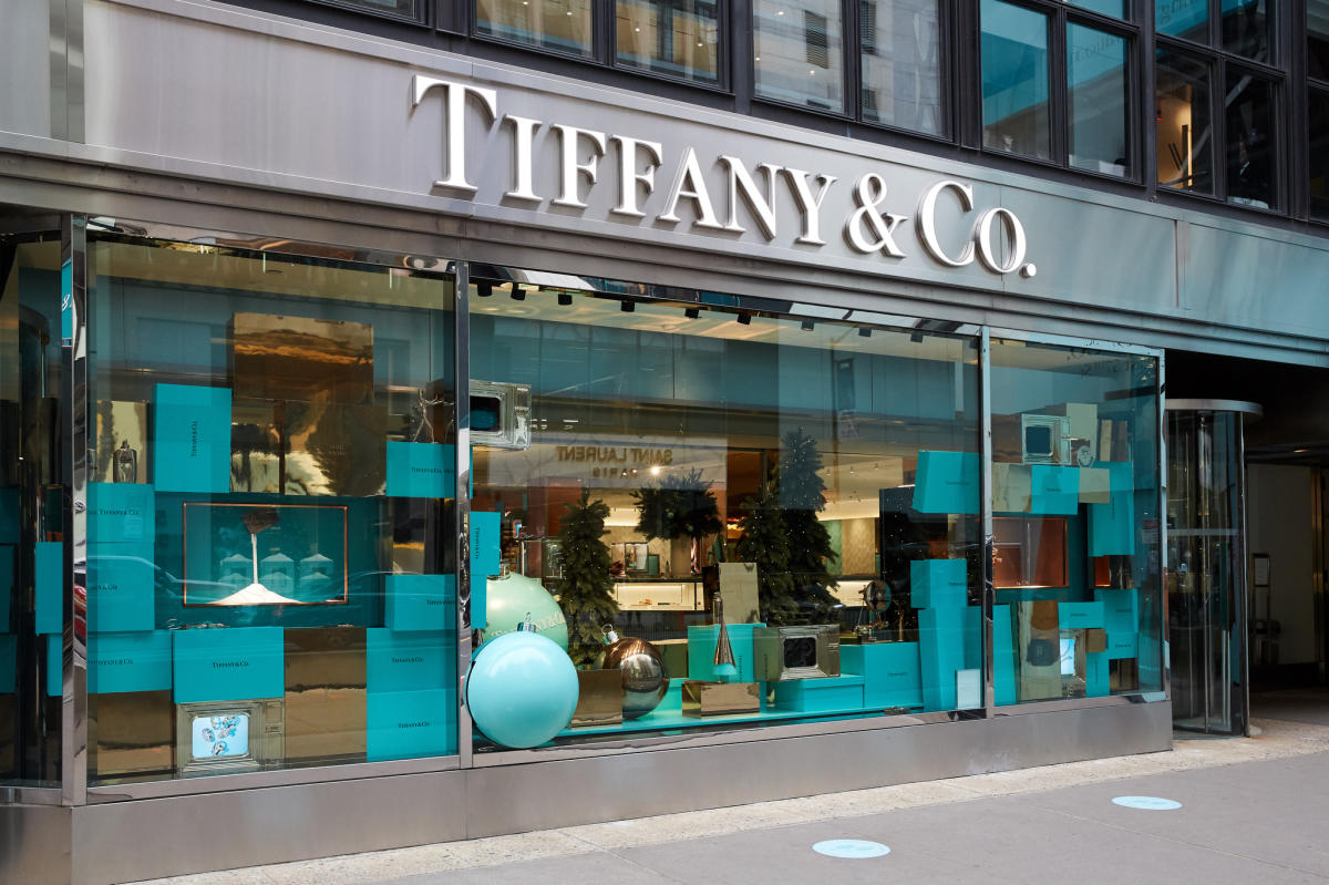 Tiffany: Attractive M&A Spread As LVMH Countersues (NYSE:TIF)