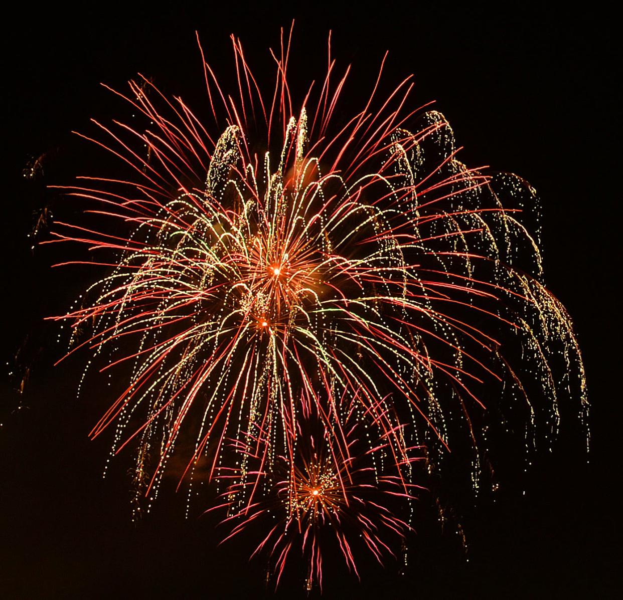 Weather permitting, fireworks displays will once again light up the skies on July 4 around the Sarasota-Manatee area.