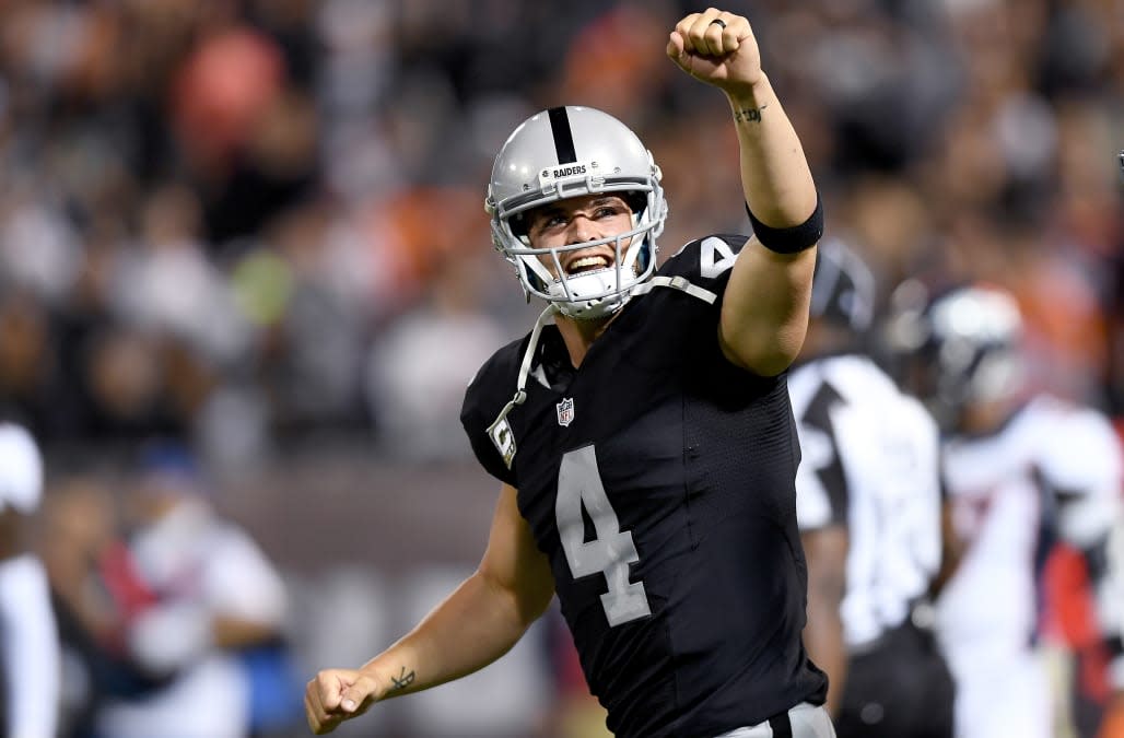 Denver Broncos v Oakland Raiders