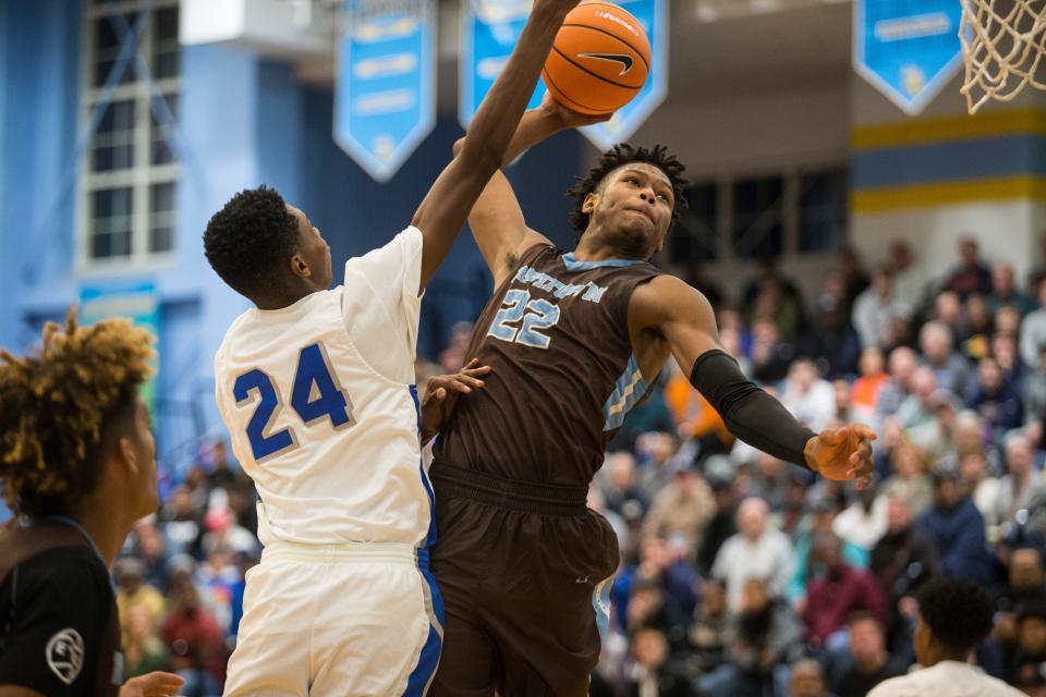 Current Los Angeles Lakers player Cam Reddish (22) competes for Westtown (Pa.) School in the 2017 Slam Dunk to the Beach at Cape Henlopen High School.
