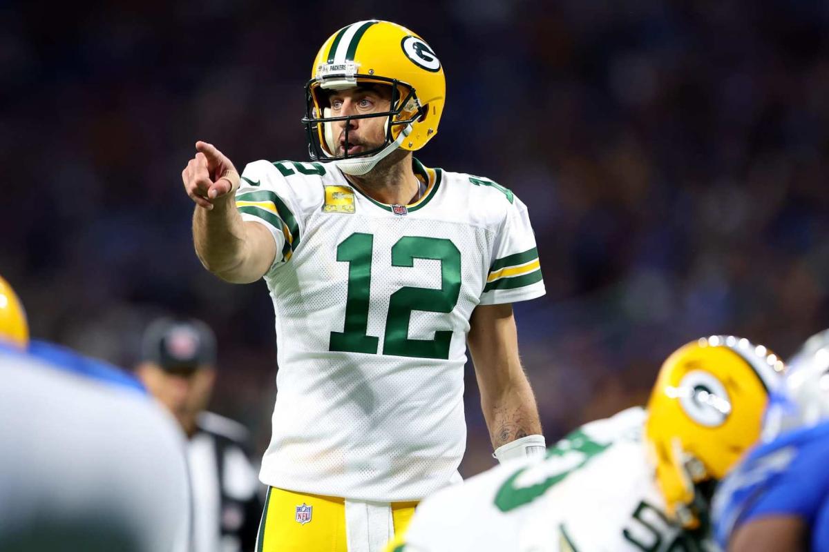 Aaron Rodgers Jets trade: Packers CB's cryptic tweets amid rumors