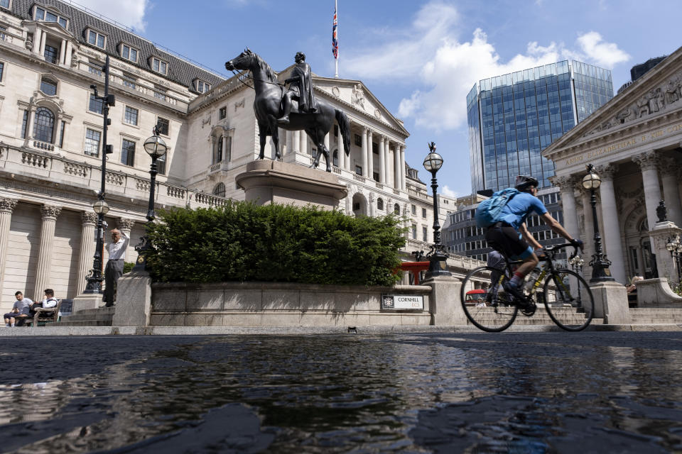 FTSE Bank of England in the City of London on the day that the interest rate was raised by 0.5 percentage points to 5% on 22nd June 2023 in London, United Kingdom. The Bank of England has raised the interest rate in an attempt to cut rising inflation, despite concerns that this will result in a a 'mortgage timebomb' and difficulty for people coming off a fixed rate seeing a massive rise in their mortgage rate. (photo by Mike Kemp/In Pictures via Getty Images)