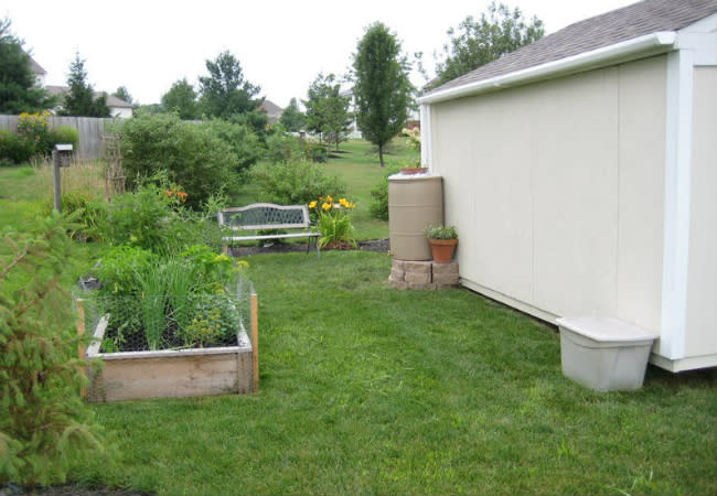 DIY Rain Barrel - Painted Plastic