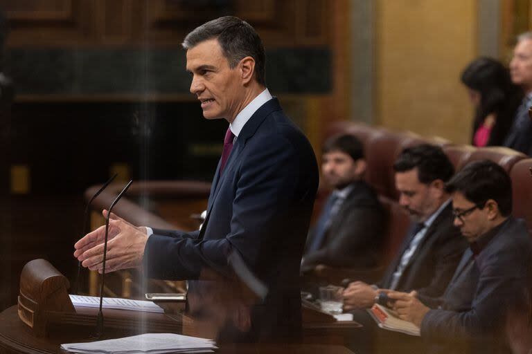 Durante la primera sesión del debate de investidura como presidente de Gobierno, en el Congreso de los Diputados, Sánchez defendió ley de amnistía registrada que beneficia a los implicados del 'procés'.