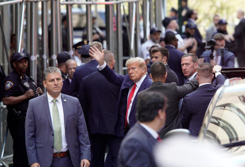 donald trump arrives manhattan federal court arraignment booking indictment