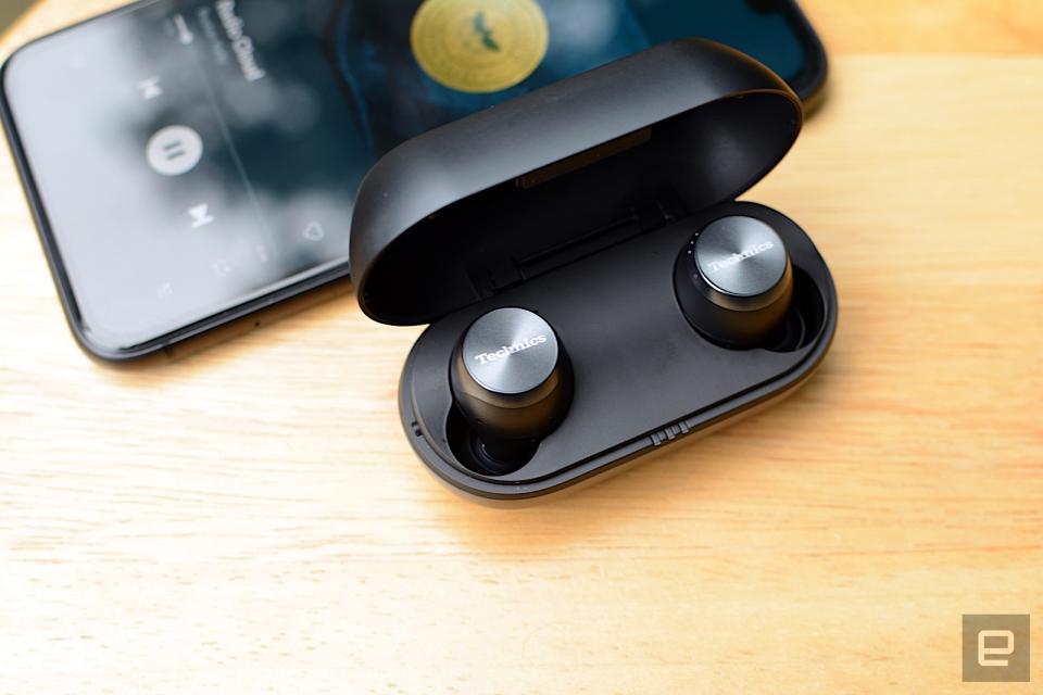 The Technics EAH-AZ70W true wireless earbuds do some things very well, but the audio quality can be hit or miss.