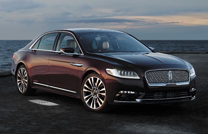 2017 Lincoln Continental photo