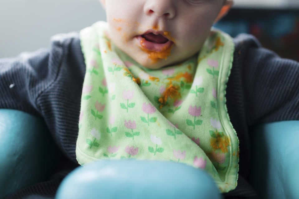 Organisationen kritisieren, dass die Nestlé-Baby-Produkte nicht auf Ernährungswissenschaften, sondern auf Profit und Wachstum des Unternehmens beruhen. (Bild: Getty Images)