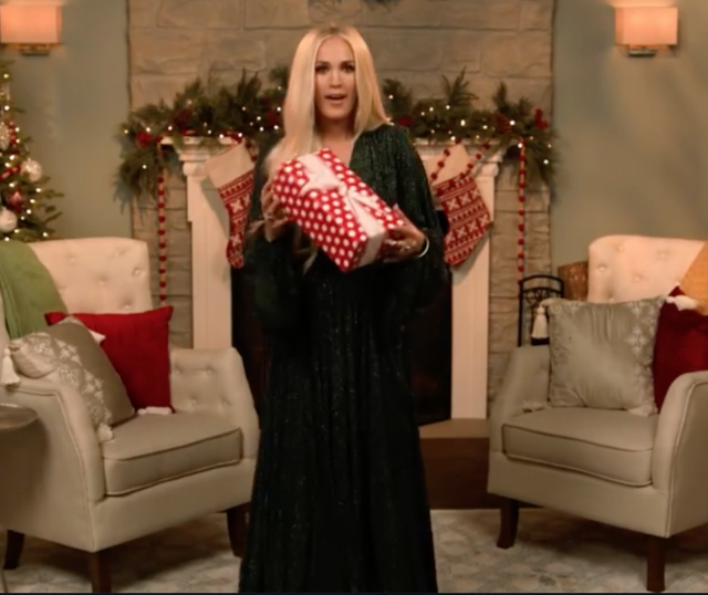 Carrie Underwood Stuns in a Gorgeous Green Dress for the CMA Country  Christmas Special Promo Video
