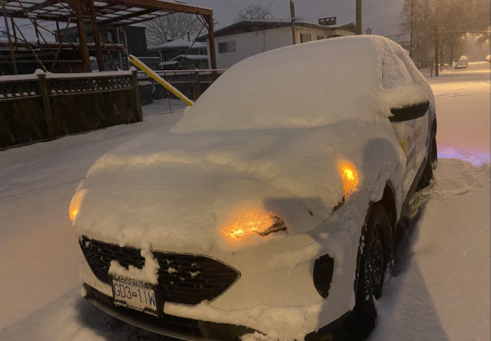 Mia Gordon: Vancouver, British Columbia snowfall, snow, snowstorm, winter. Jan 17, 2024 - 2