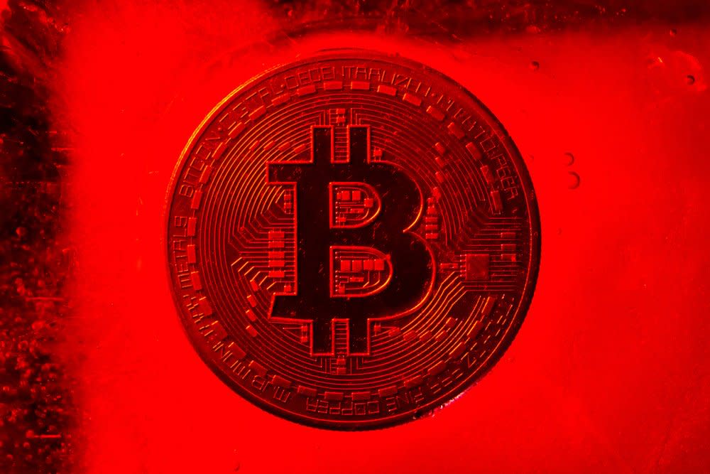 Bitcoin has been on a tear in 2019, but technical analysis reveals that BTC is about to bleed market share to other major crypto assets. | Source: Shutterstock