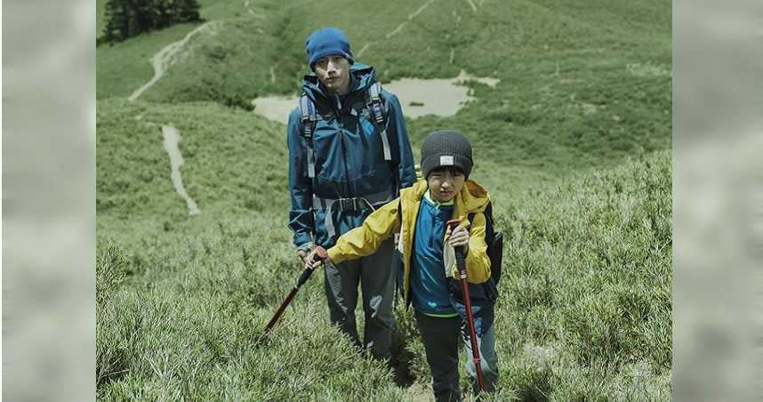 《親愛的房客》取景合歡山，劇組每日重裝上山下山。（圖／牽猴子提供）