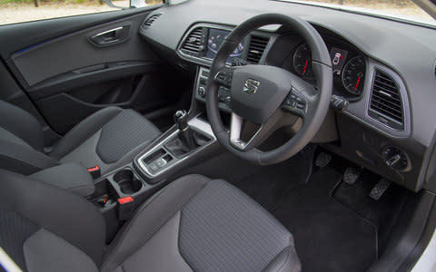 2017 Seat Leon ST interior 