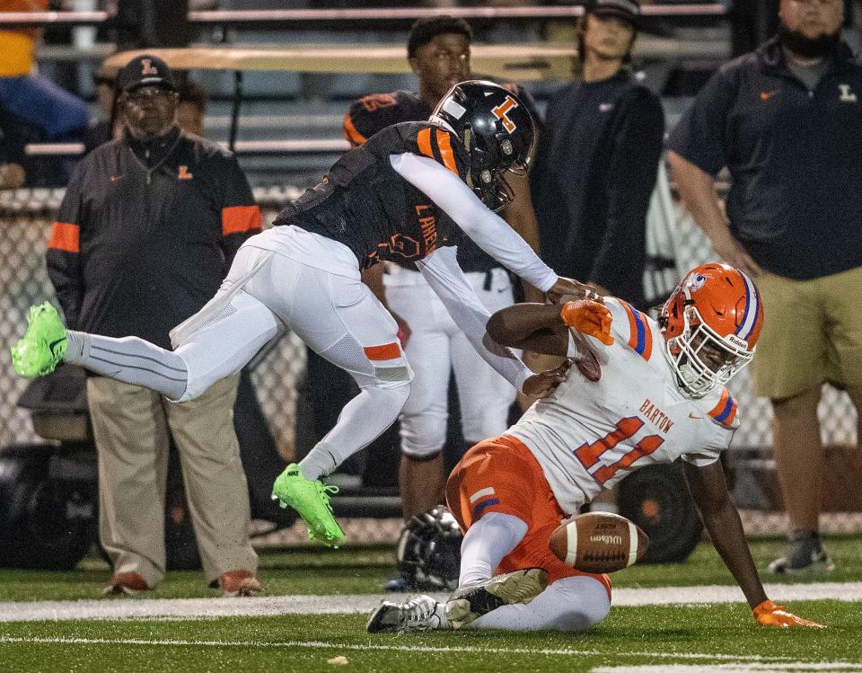 Lakeland (2) Carlos Mitchell breaks up a pass intended for Bartow (11) Jay'son Williams during first half action in Lakeland Fl.. Friday November 17,2023.
Ernst Peters/The Ledger