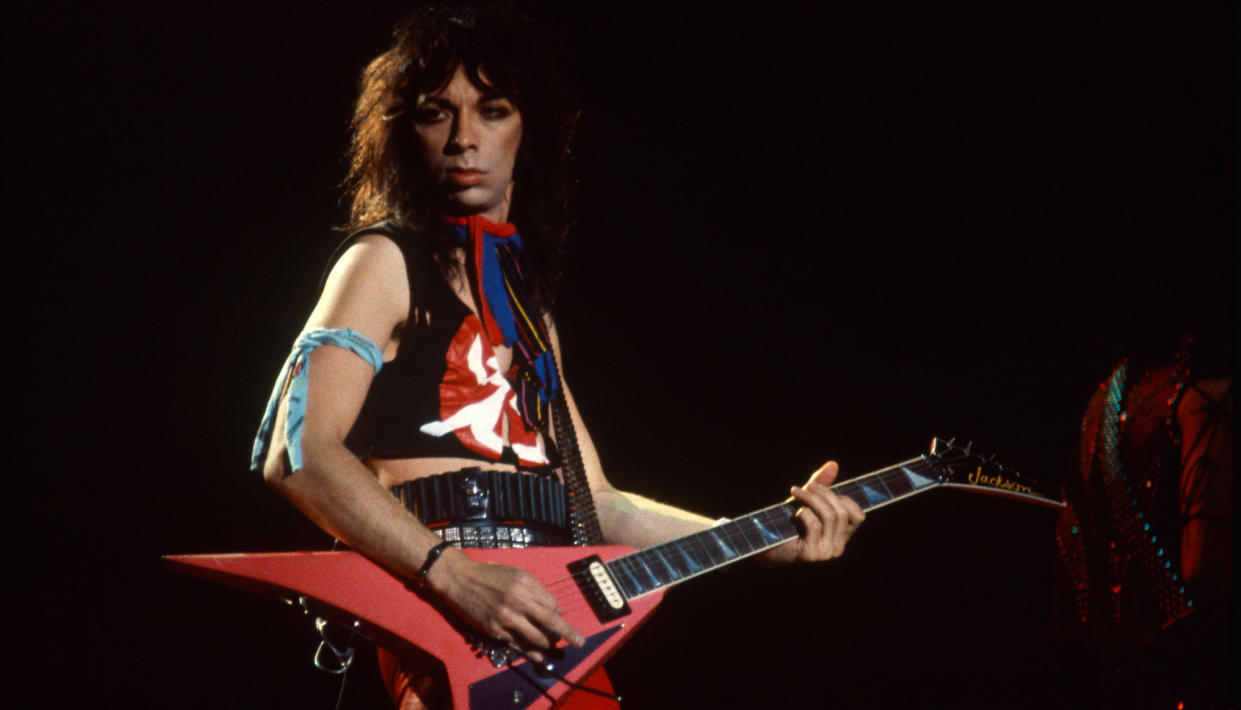  Vinnie Vincent performs with Kiss at the Wembley Arena in London on October 23, 1983 