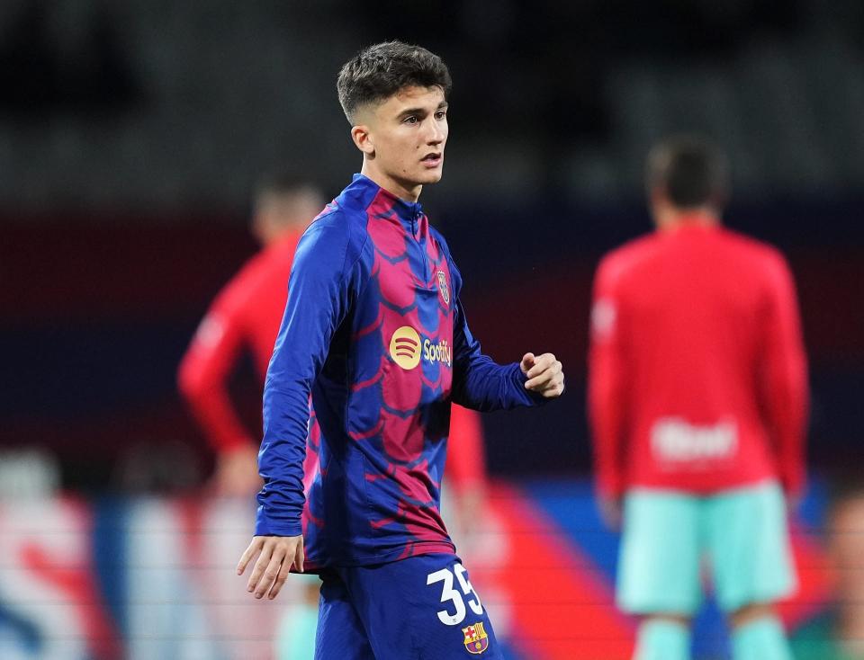 Barcelona in contact with 19-year-old La Masia talent over contract renewal