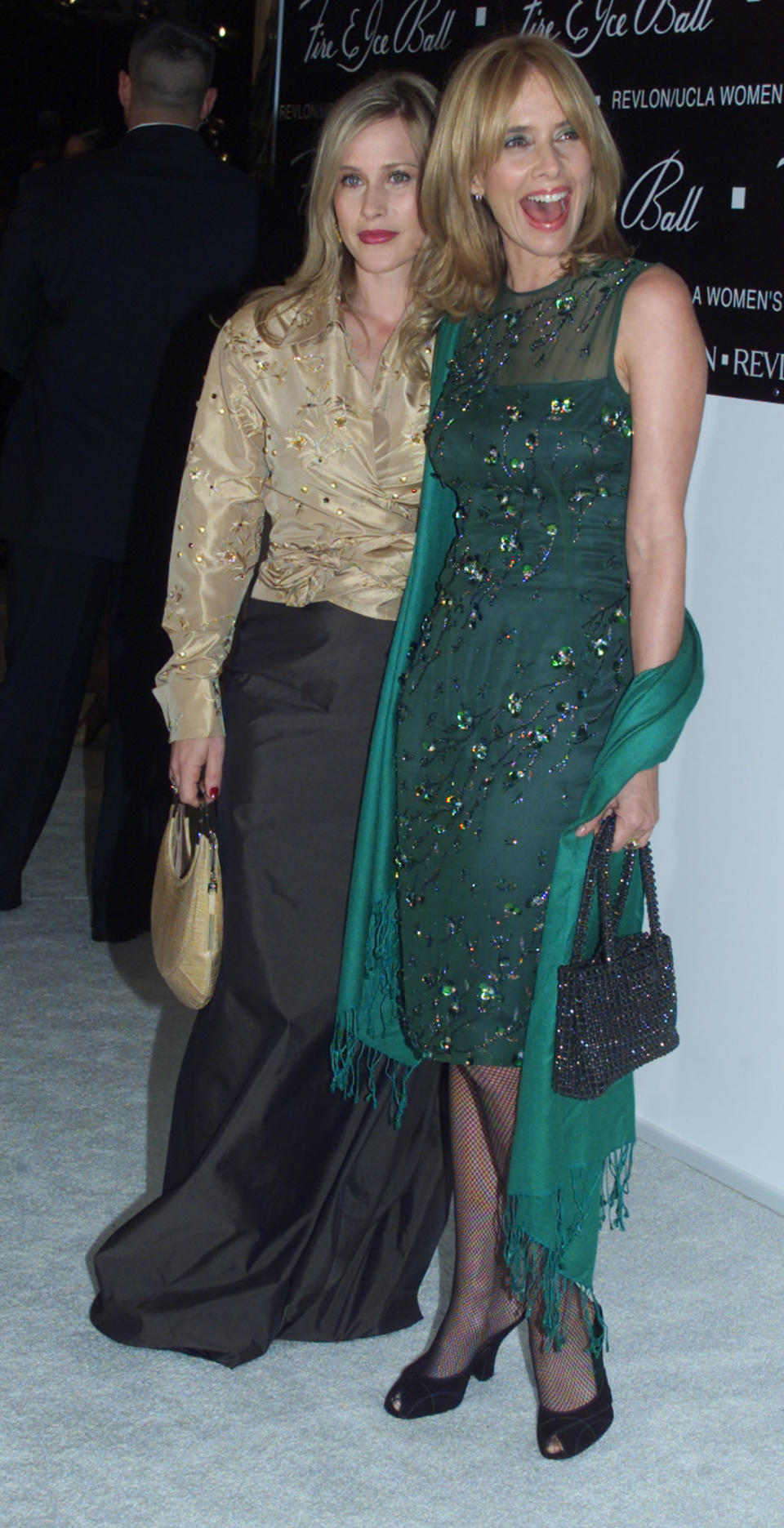 Actresses Patricia (L) and Rosanna Arquette arrive for the 10th annual Fire & Ice Ball December 11, 2000 in Beverly Hills. The ball is a benefit to raise funds for the Revlon/UCLA Women's Cancer Research program.

FSP/RCS