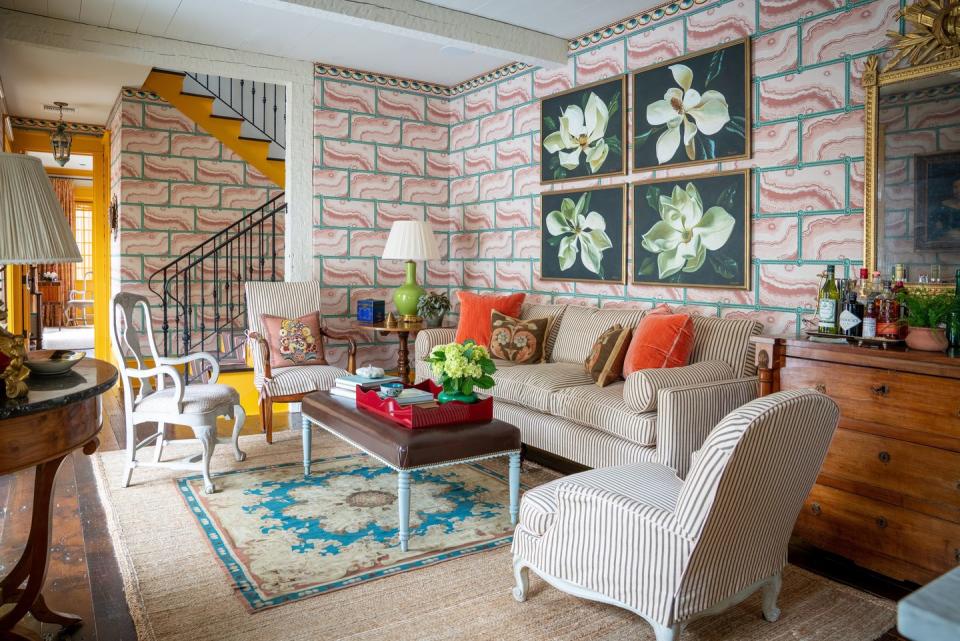 <p>Colorful patterns offer a twist when paired with classic furniture silhouettes. Design by <a href="https://deringhall.com/interior-designers/brockschmidt-coleman-llc" rel="nofollow noopener" target="_blank" data-ylk="slk:Brockschmidt & Coleman, LLC;elm:context_link;itc:0;sec:content-canvas" class="link ">Brockschmidt & Coleman, LLC</a>.</p>