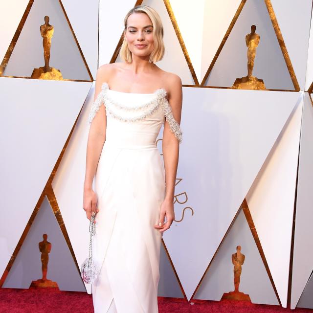 How Margot Robbie's Cool-Couture Chanel Oscars Dress Came Together