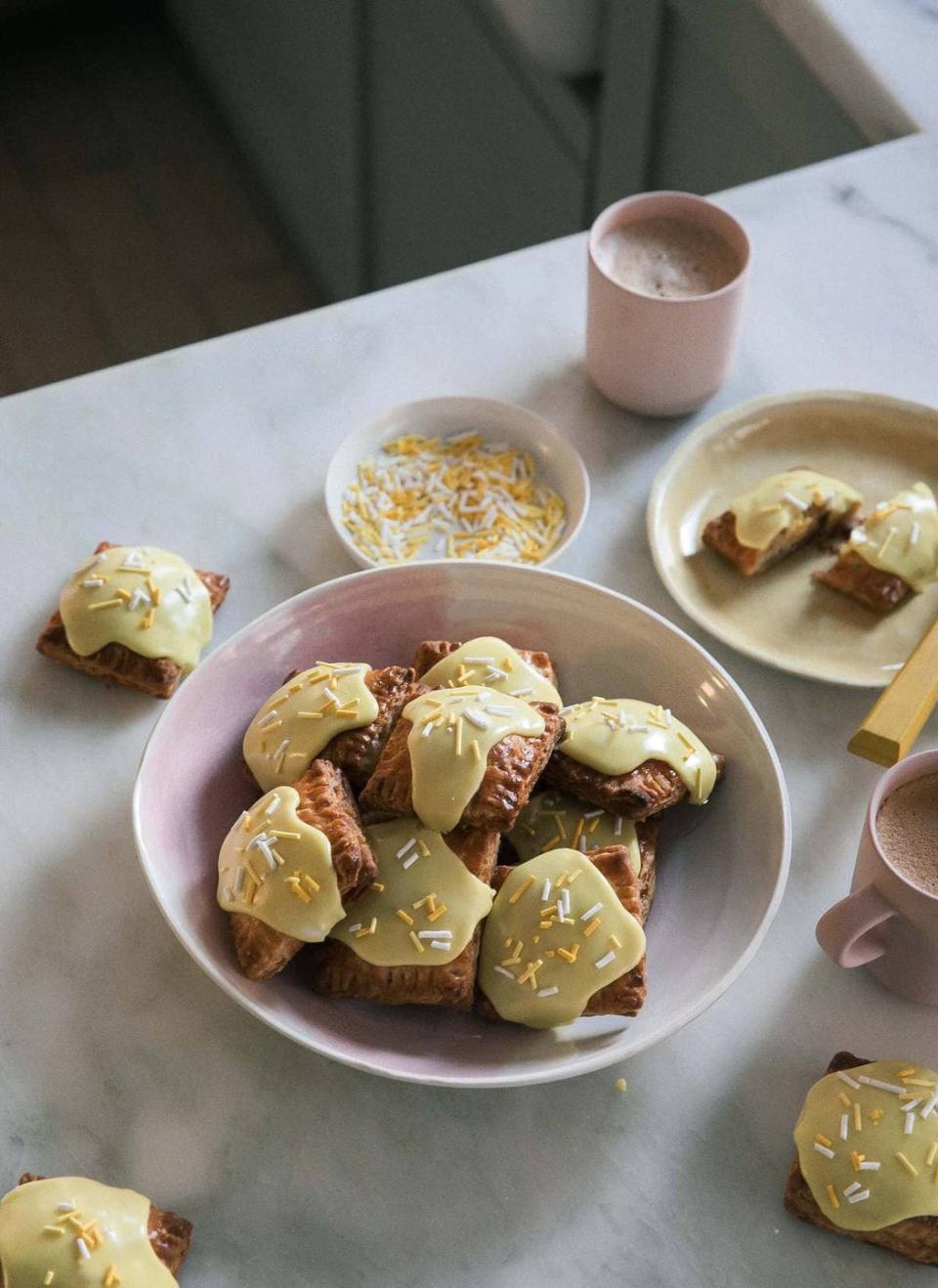 <p>Caramelized bananas stuffed into flaky hand pies and topped with frosting is the sweetest way to end this food-filled holiday.</p><p>Get the <a href="https://www.acozykitchen.com/banana-fosters-hand-pies" rel="nofollow noopener" target="_blank" data-ylk="slk:Bananas Foster Hand Pies recipe;elm:context_link;itc:0;sec:content-canvas" class="link "><strong>Bananas Foster Hand Pies recipe</strong></a> from A Cozy Kitchen. </p>