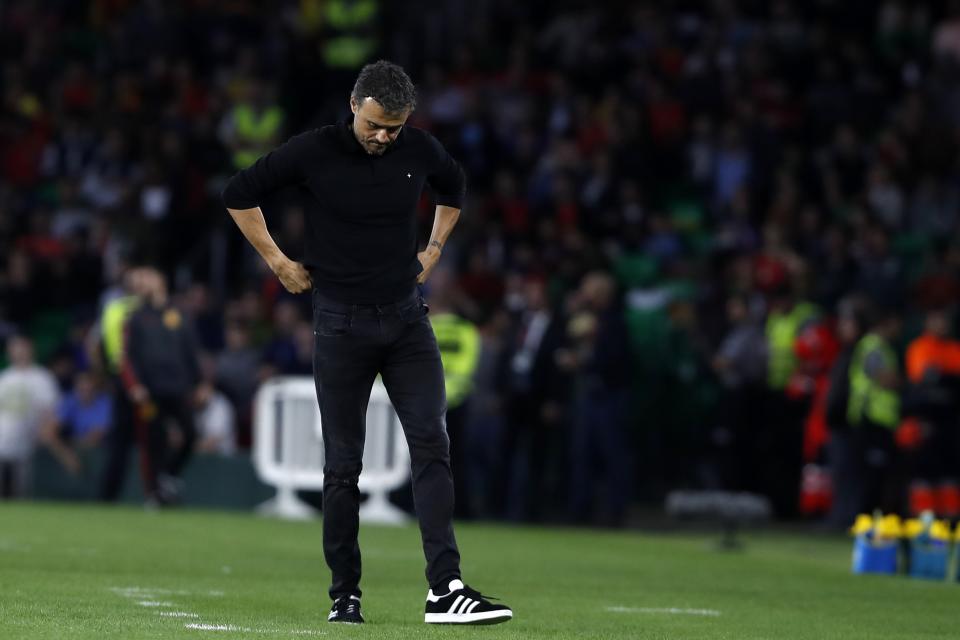 Spain's coach Luis Enrique reacts during the UEFA Nations League soccer match between Spain and England at Benito Villamarin stadium, in Seville, Spain, Monday, Oct. 15, 2018. (AP Photo/Miguel Morenatti)