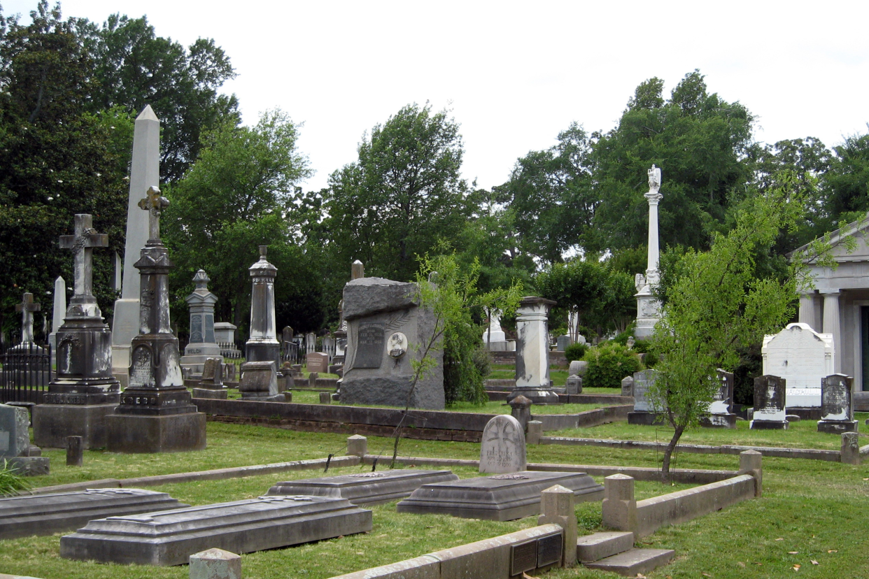 Mount Holly Cemetery in Little Rock, Arkansas