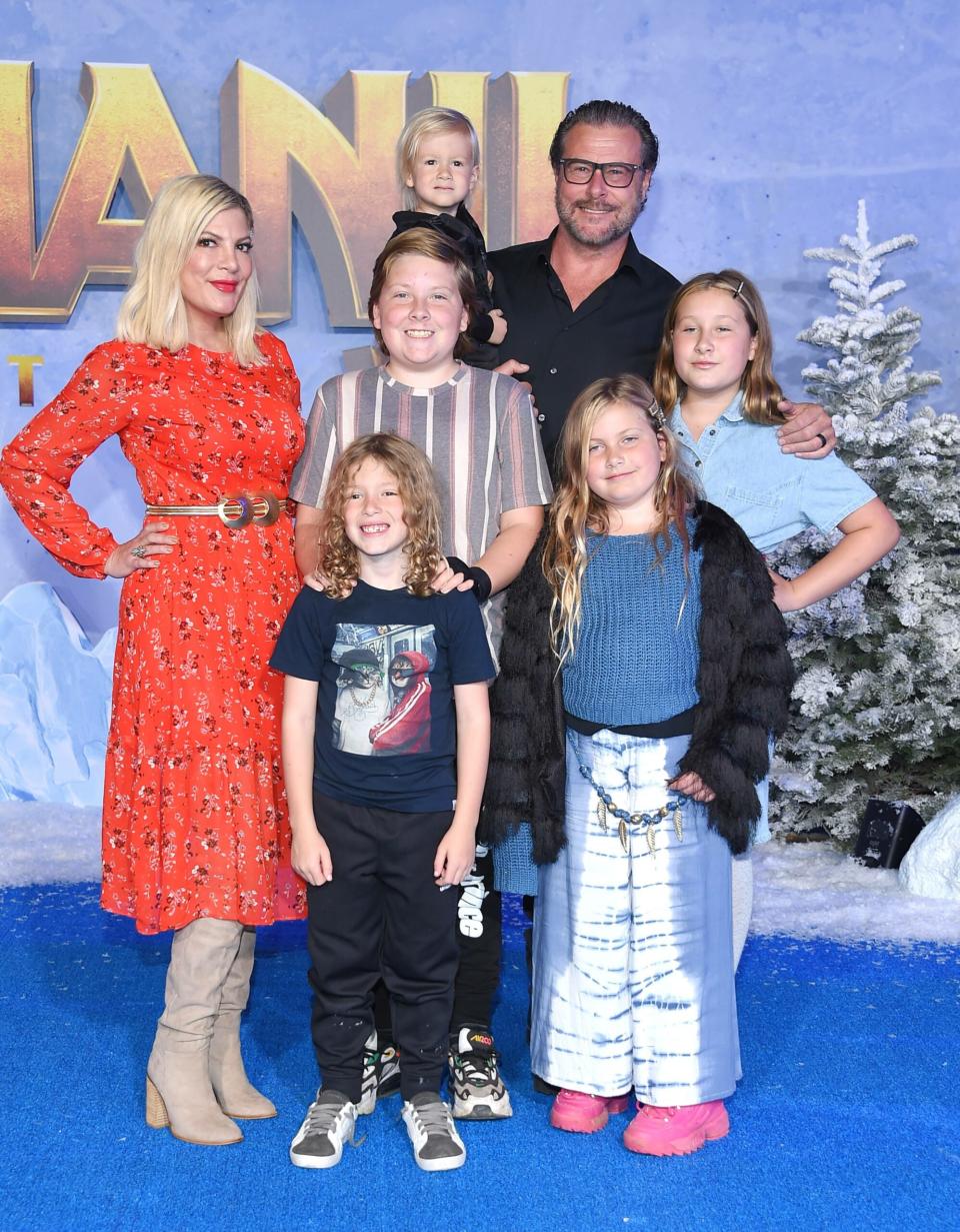 Tori Spelling and Dean McDermott with kids at 'Jumanji: The Next Level' World Premiere