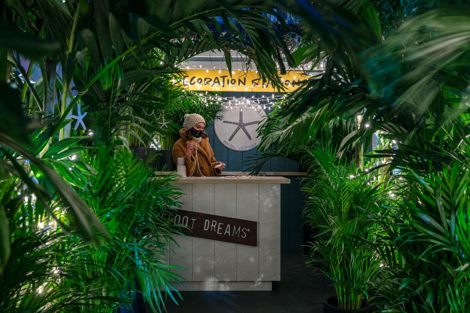 Outdoor activation: the Barefoot Dreams “Palm Tree Lot” at the Bloomingdale’s flagship.