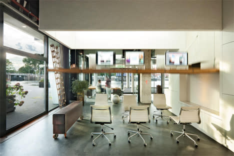 heldergroen studio amsterdam disappearing desks