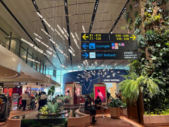 Louis Vuitton Singapore Changi Airport T1 Store in Singapore, SINGAPORE