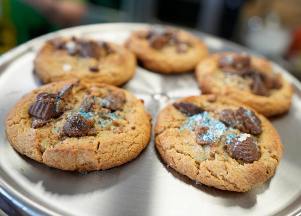 Nov. 28, 2023; Columbus, Oh., USA;
Buckeye cookies topped with ReeseÕs peanut butter cups are a popular dessert item at BBQ Alley.