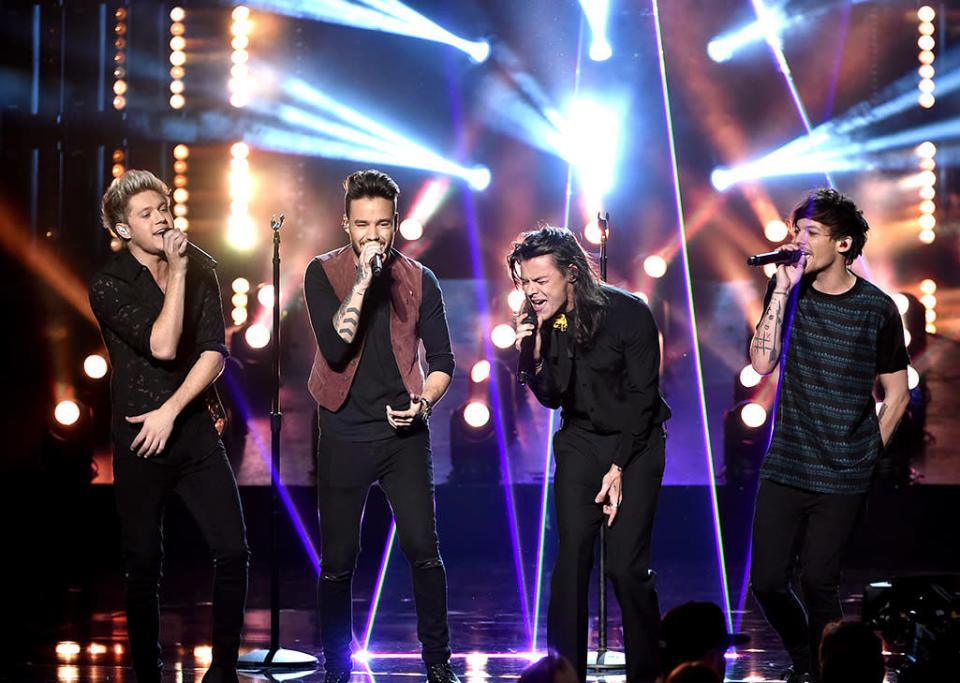 One Direction perform onstage during the 2015 American Music Awards at Microsoft Theater on November 22, 2015 in Los Angeles.