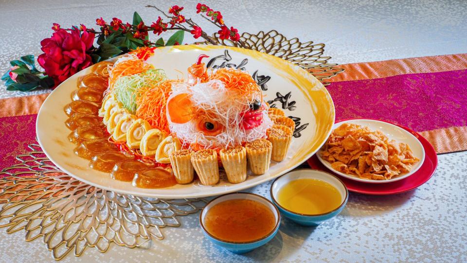 Chinese New Year dinner 2023 Peach Garden yusheng