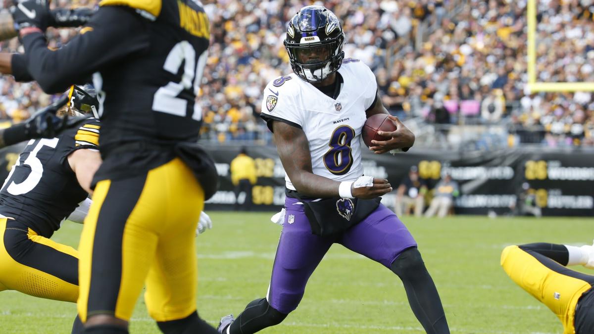 Against Browns' top-ranked defense, Lamar Jackson 'was the general' in  Ravens' dominant 28-3 win