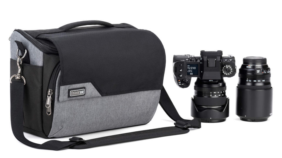 Think Tank Mirrorless Mover V2 30