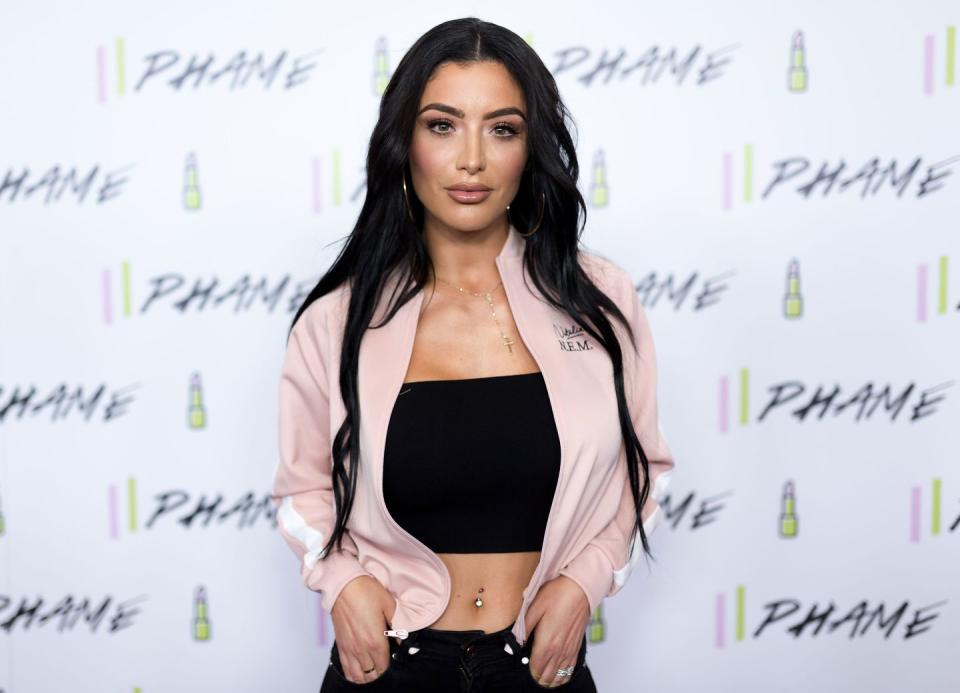 <p>Eva Marie is a former WWE wrestler.</p>