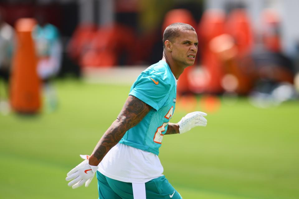 Jun 4, 2024; Miami Gardens, FL, USA; Miami Dolphins safety Jordan Poyer (21) works out during mandatory minicamp at Baptist Health Training Complex. Mandatory Credit: Sam Navarro-USA TODAY Sports