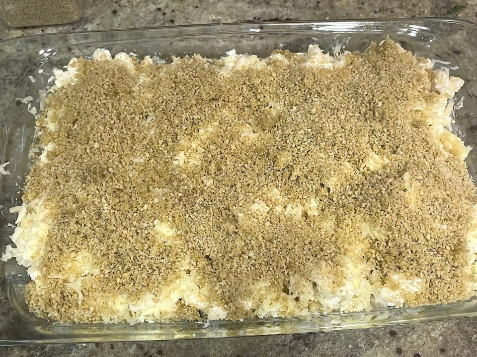 Topping Ina mac and cheese off with breadcrumbs