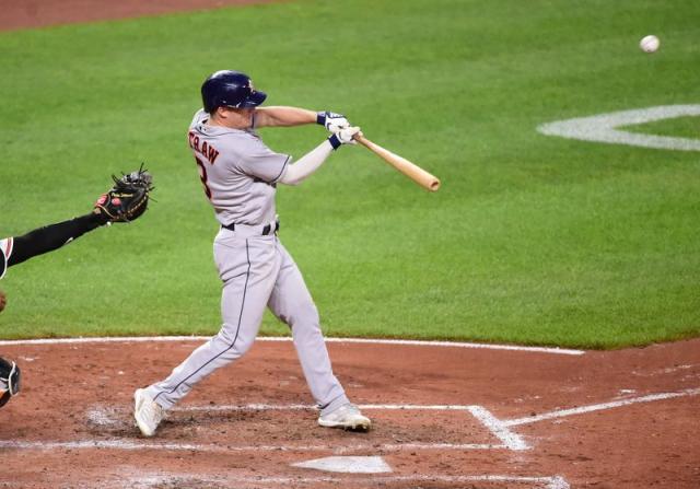 Red Sox extend win streak to 5, beat Orioles 6-4 in 10