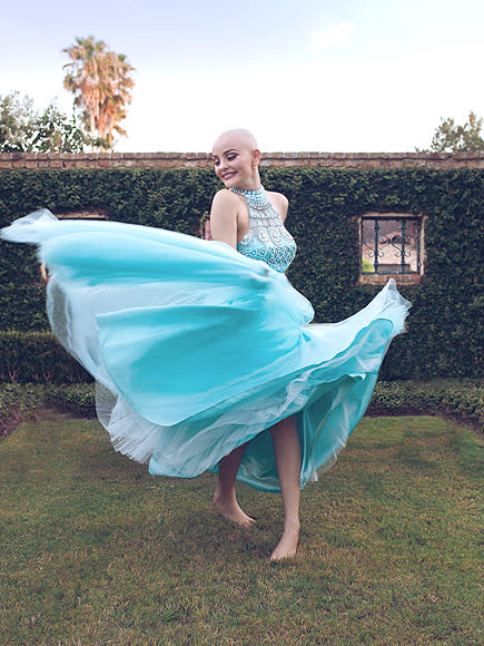 Teen with Cancer Has 'Princess' Photoshoot After Losing Her Hair| Cancer, Health, Bodywatch, Models