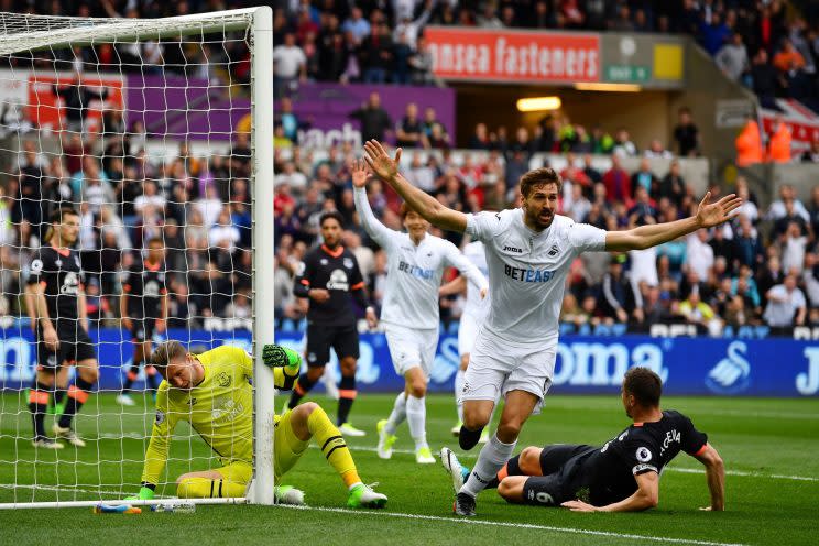 Fernando Llorente celebra el 1-0 para el Swansea ante el Sunderland